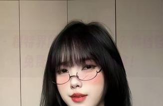 微密圈 – 模特界的“自恋狂”？琳铛铛仙女的免费自拍图包等你拿！