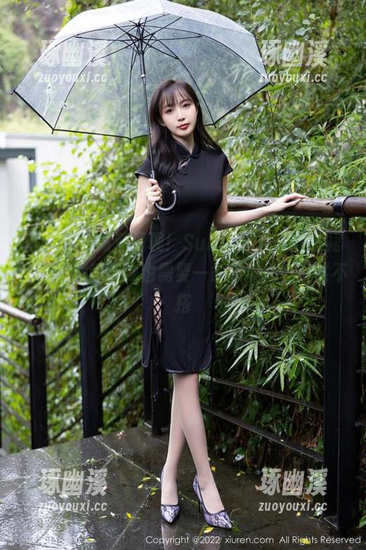 秀人网 - 高清呈现！Suki_baby的红裙，让我意识到我也需要一条同款，但显然不搭