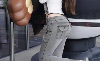 秀人网 – sophie余冰水手服大合集，完全免费，穿上水手服你也能变身海上风云人物！