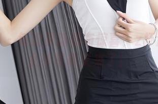 秀人网 – 每次更新都有惊喜？z杯悠悠的女神写真又来了！