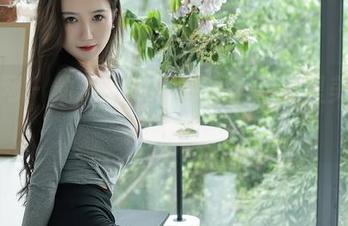 秀人网 – 幼幼学妹的色彩，图包里美哦，买不买？