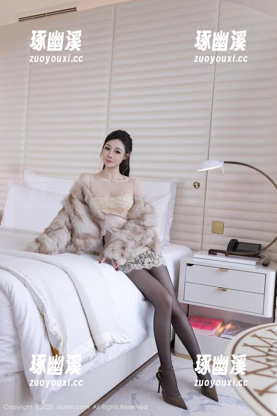秀人网-李丽莎 秀人网 - 李丽莎的万圣节:没有圣光,只有满满的鬼气!