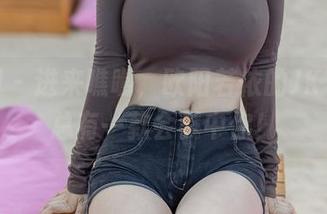 秀人网 – 进来瞧瞧，欧阳若依的JK写真，总有一款会戳中你！