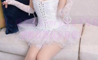 秀人网 – 绯月樱-Chery的女王写真集里，你能找到几分自信？