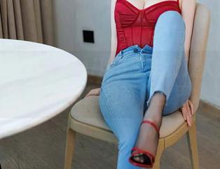 秀人网 – 谭睿琪Ailsa带来的双人定制写真：有趣的两人世界