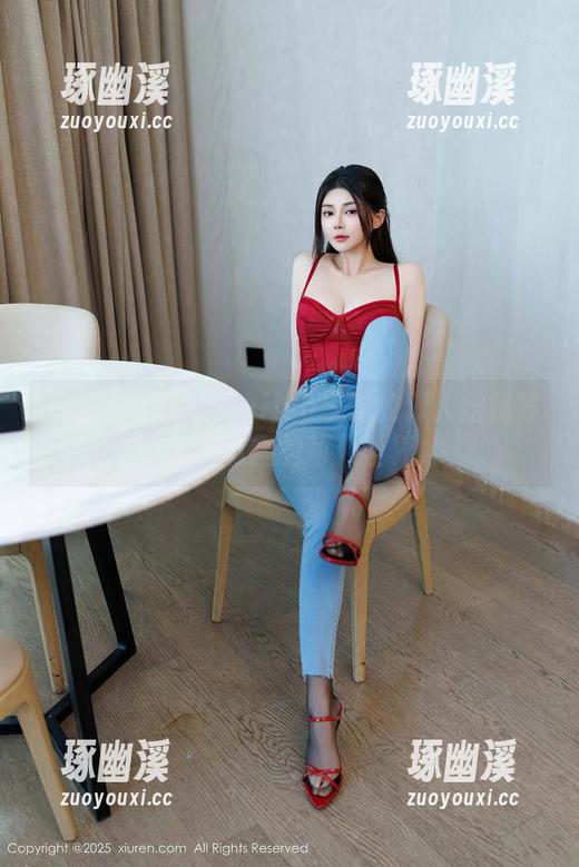 秀人网 - 谭睿琪Ailsa带来的双人定制写真：有趣的两人世界