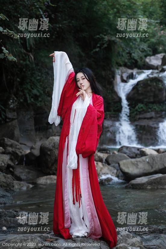 秀人网-陈雅漫VICKY 秀人网 - 冲吧,不信你看,陈雅漫VICKY的自拍原图,这种可爱根本无法抵抗!