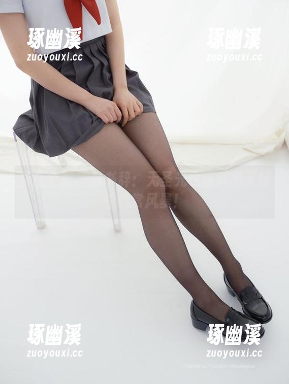 紧急企划-林书辞 紧急企划 - 林书辞:无圣光也能美出天际的日常风暴!