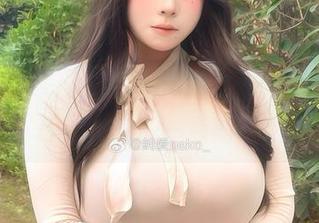 定制的馈赠，‘纯爱neko’这位画师的照片让我多了一点期待。