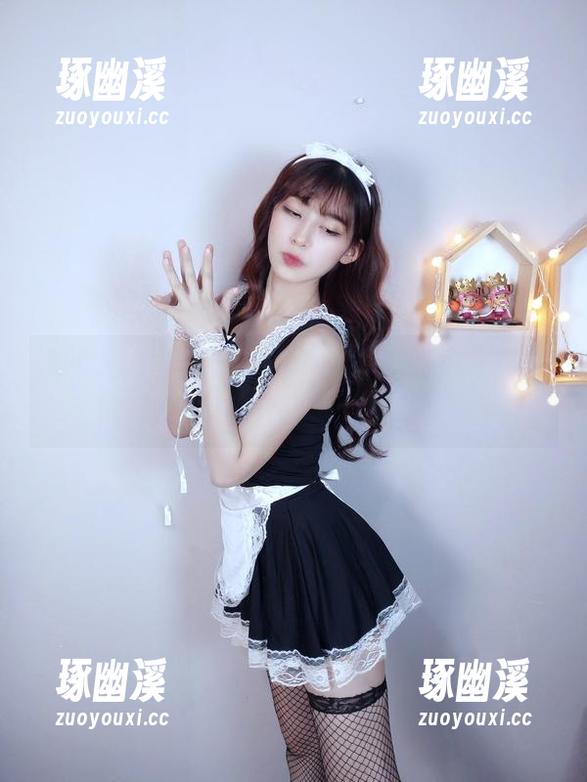 微密圈 - 羊小雪juvia的泳衣图集分享，舰长风貌让人蠢蠢欲动！