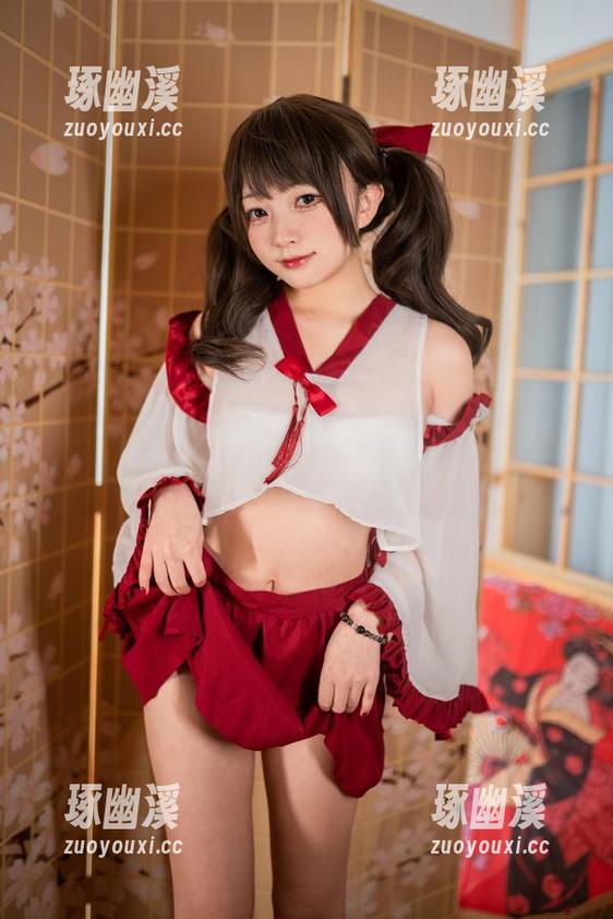 花铃Hana的写真，知更鸟瞪大眼睛真可爱！