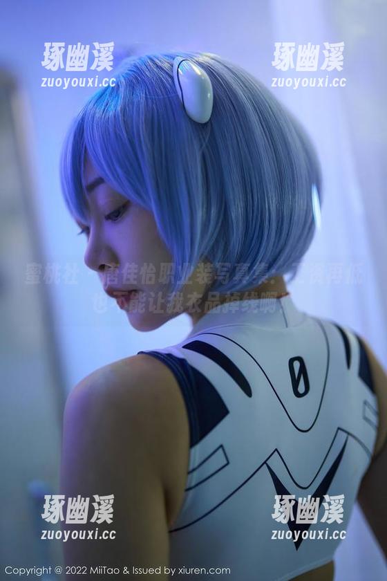 蜜桃社 - 唐佳怡职业装写真集：工资再低也不能让我衣品掉线啊！