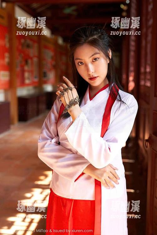 蜜桃社 - 最新画面，结衣修女又一次打破了我的审美框架…