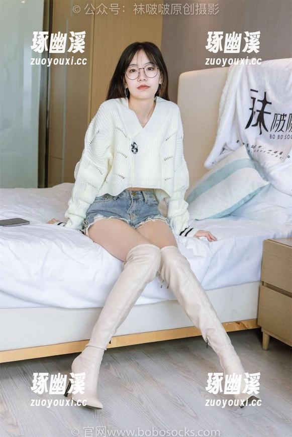 袜啵啵 - 圣诞更新，小沫的作品集：你以为我在拍照，其实我是个送祝福的“快递员”！