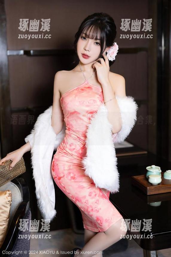 语画界 - 打开芝芝booty黑丝照片合集，保证你秒变“迷”的状态！