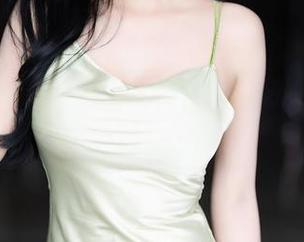 语画界 – 言沫的夏日力作——无圣光写真里的阳光洒脱