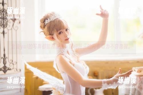 金鱼yui的写真都能辣眼睛，时崎狂三的内衣功力不容忽视。