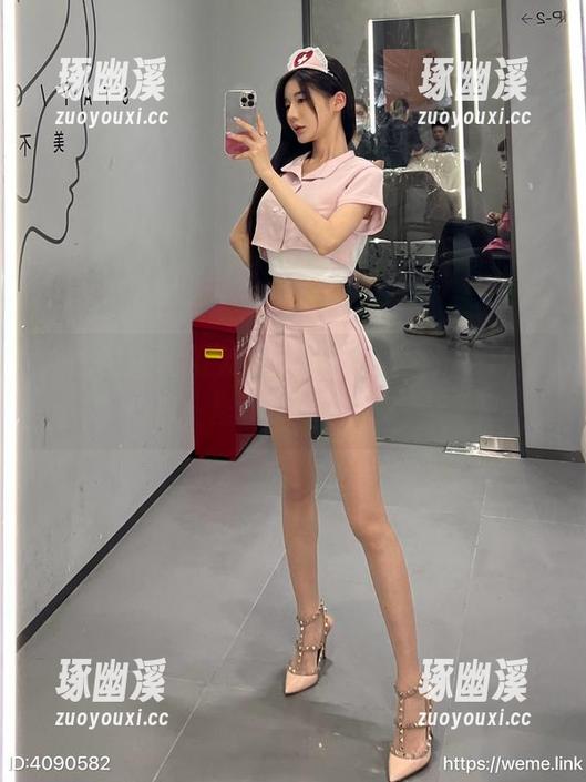 微密圈 - 高清大图来了！黎允熙baby的短裤，里面藏了啥秘辛吗？
